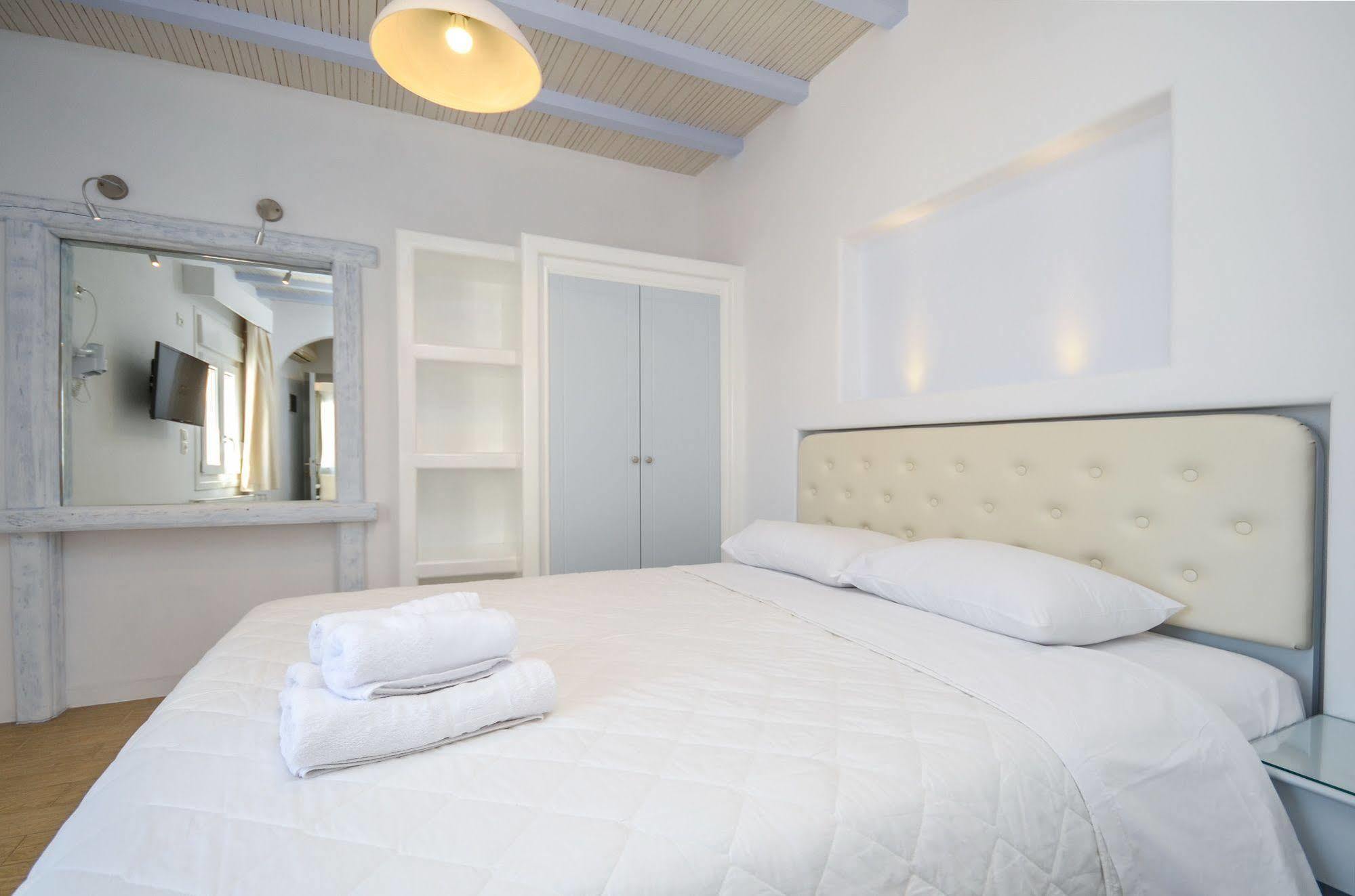 Santa Katerina Apartments & Studios Naxos City Ngoại thất bức ảnh
