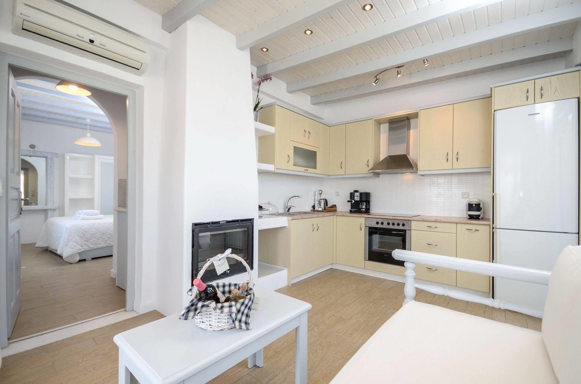 Santa Katerina Apartments & Studios Naxos City Ngoại thất bức ảnh